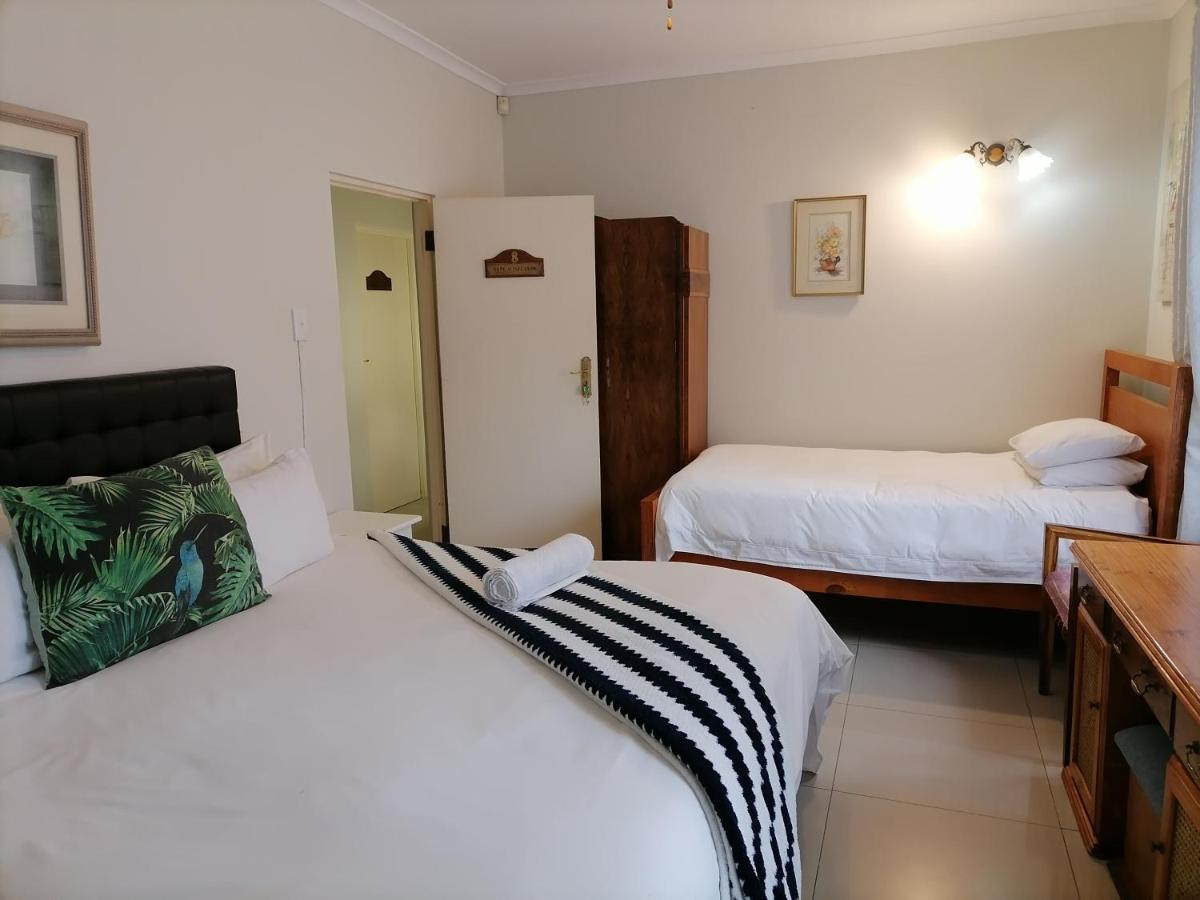 Blouberg Manor Hotel Блубергстранд Екстериор снимка